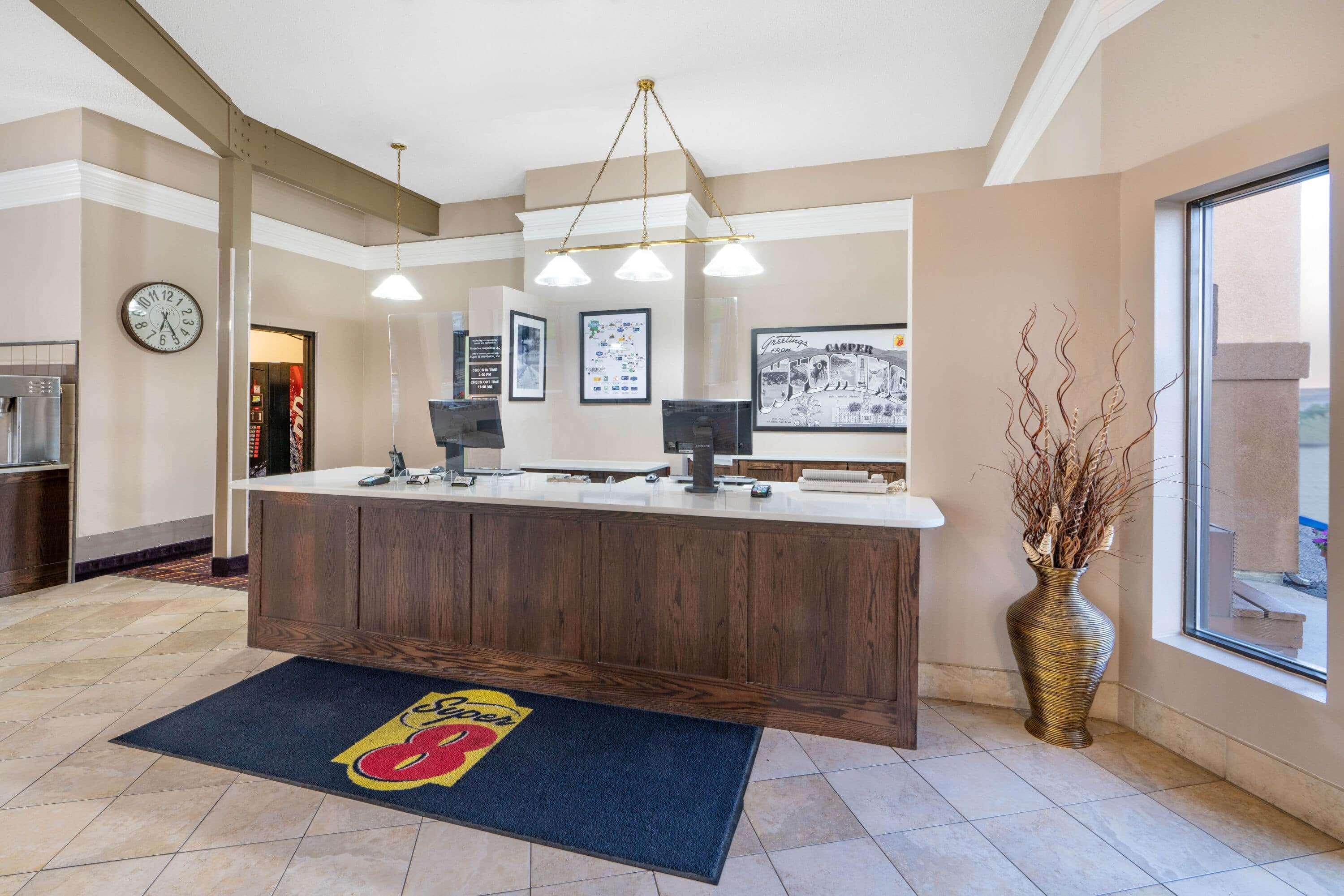 Motel Super 8 By Wyndham West By The River