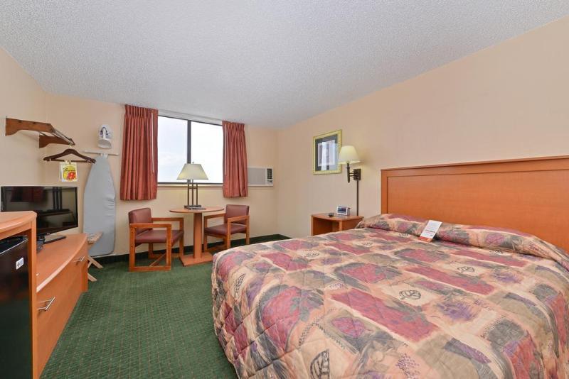 Super 8 By Wyndham West By The River 2* Casper