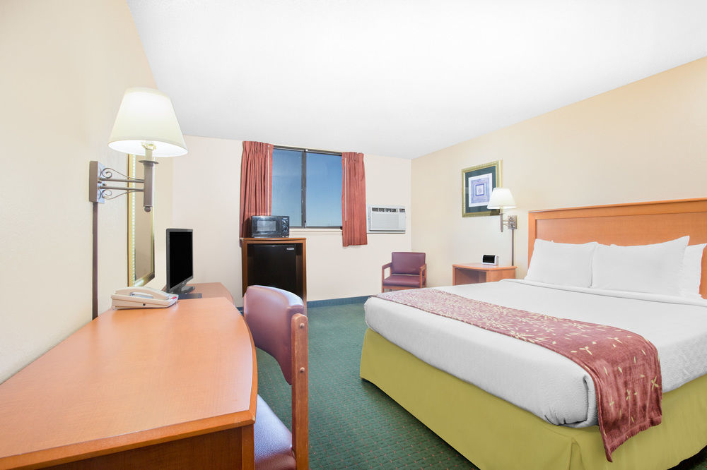 Super 8 By Wyndham West By The River 2* Casper
