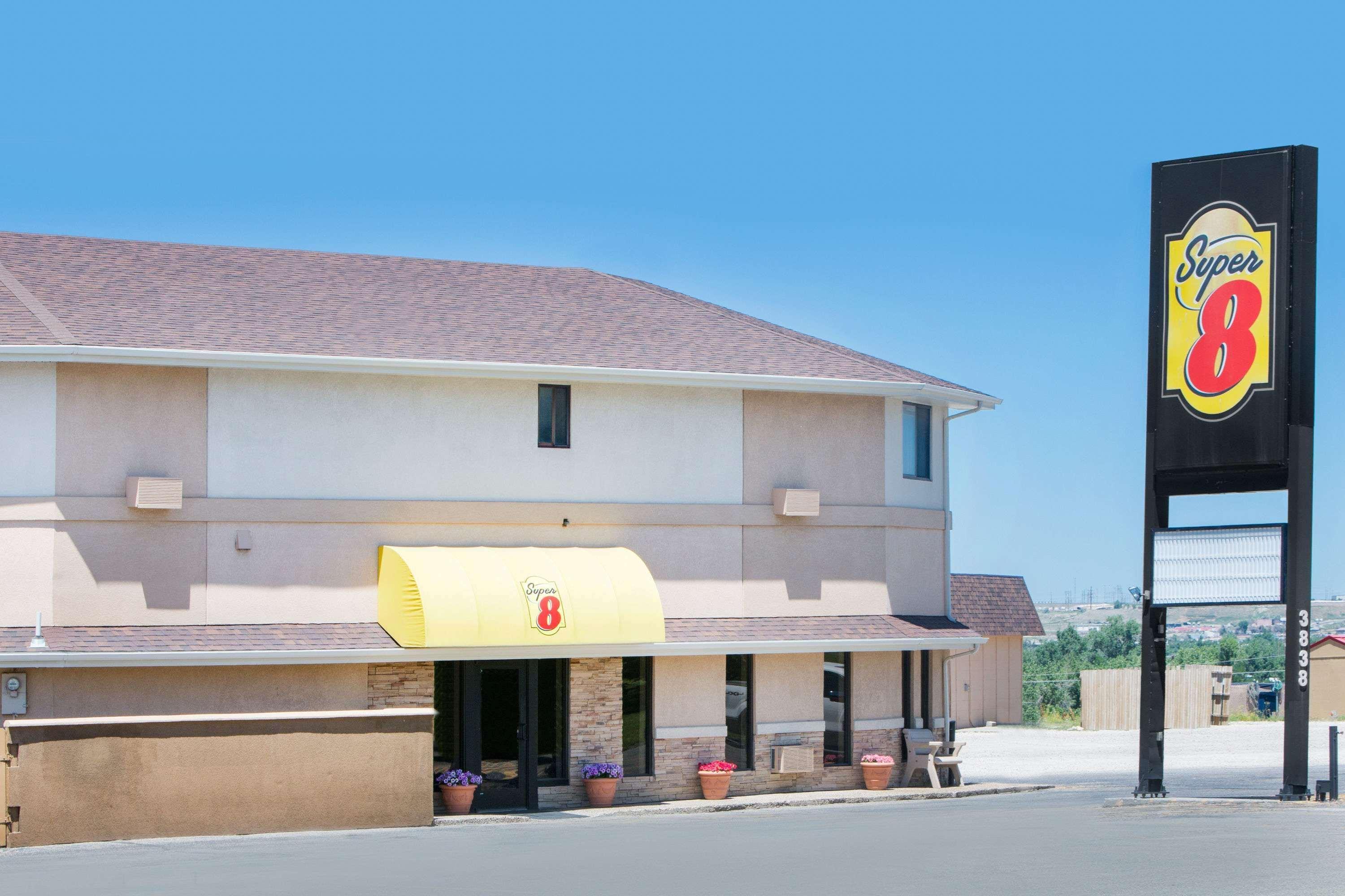 Motel Super 8 By Wyndham West By The River 2*