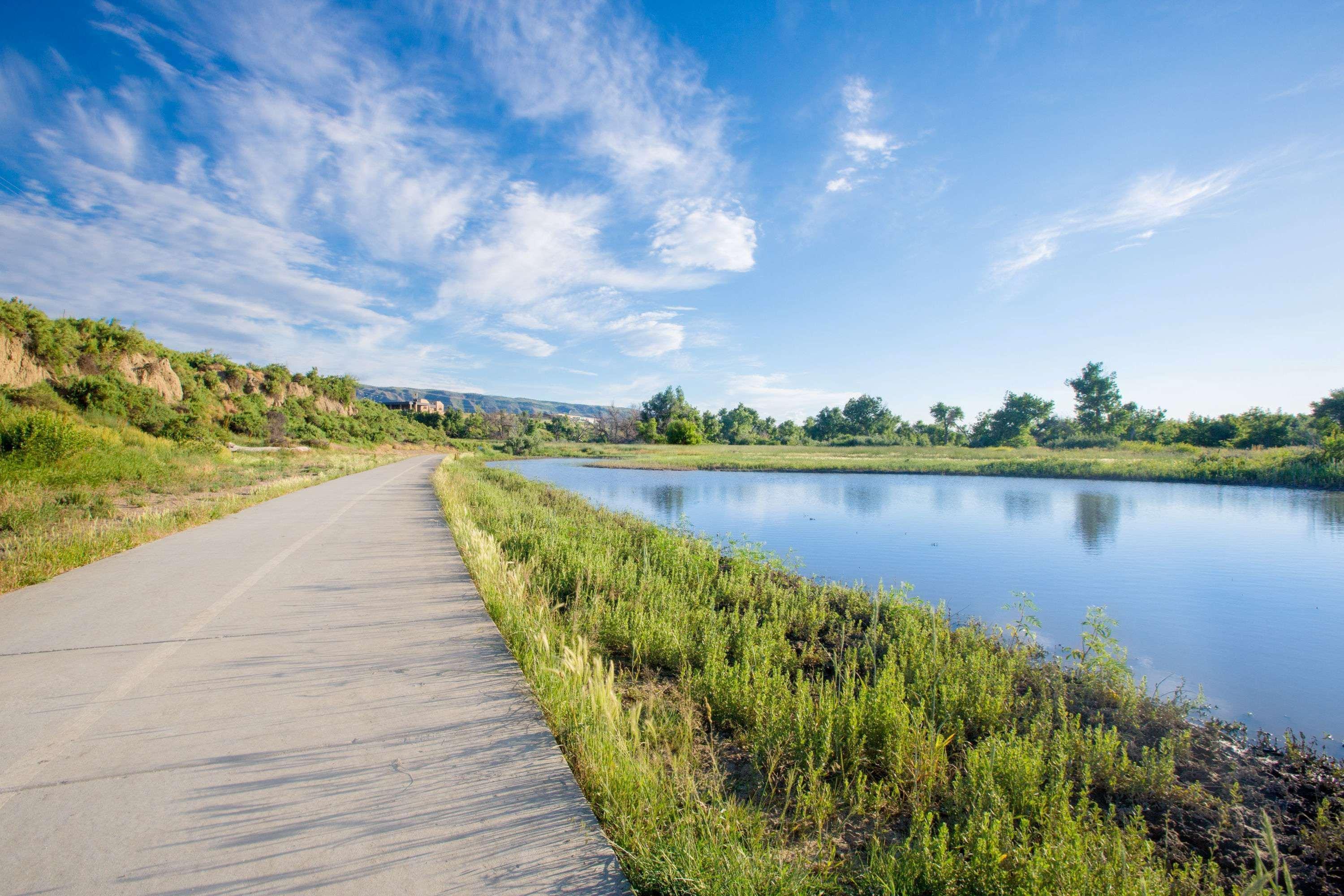 Super 8 By Wyndham West By The River Casper