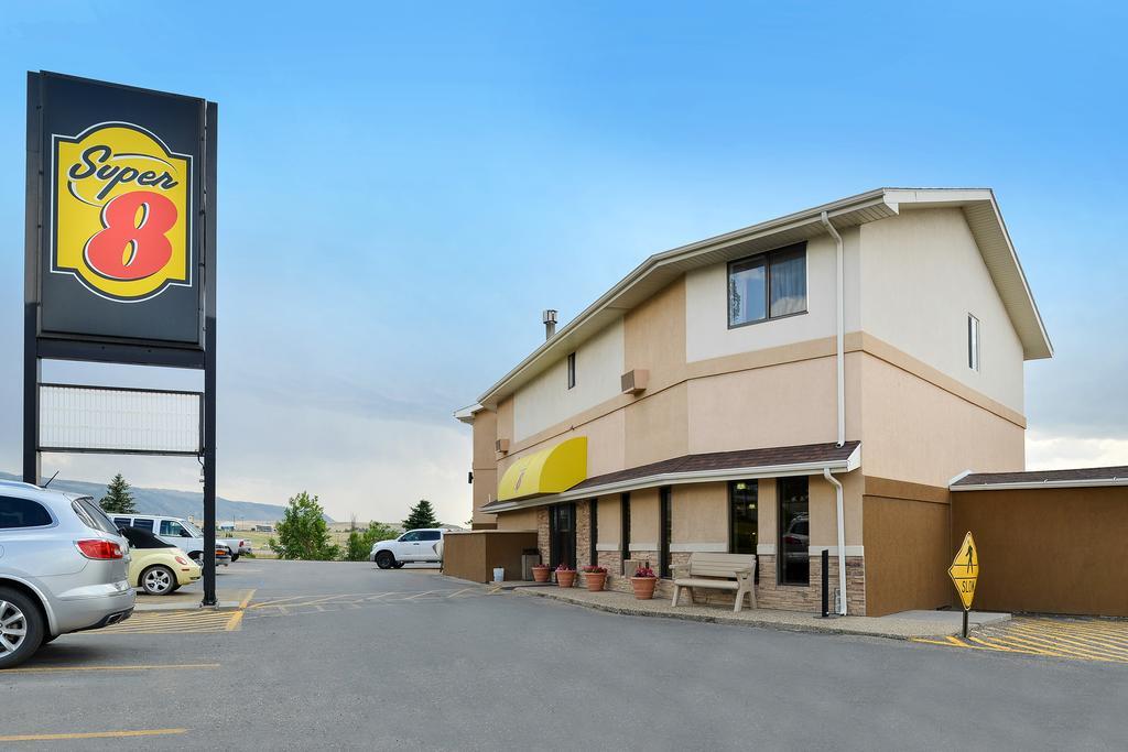 Motel Super 8 By Wyndham West By The River